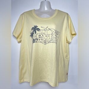 Levi's Women's Graphic Butter Yellow T-Shirt Plus Size 1X